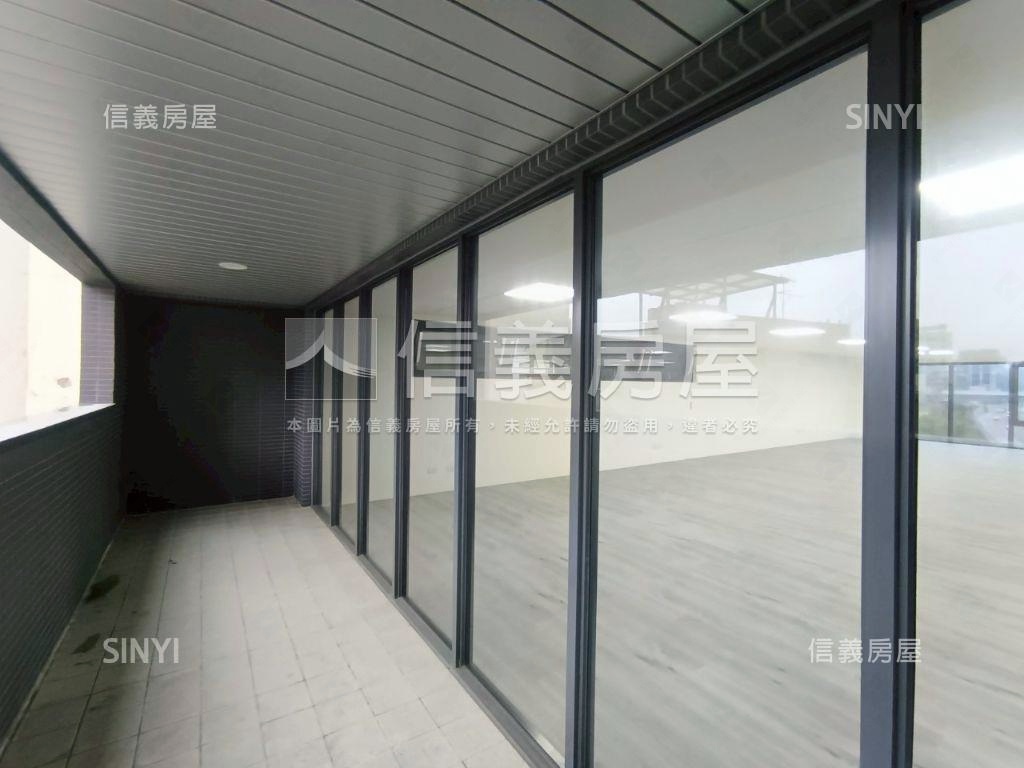 忠孝９８高樓美景純辦房屋室內格局與周邊環境