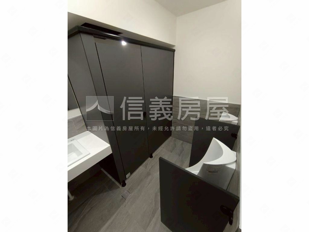 忠孝９８高樓美景純辦房屋室內格局與周邊環境
