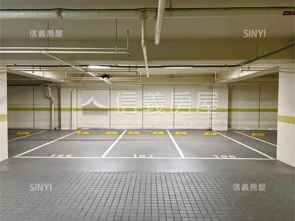 欣翰士林官邸６樓美妝豪辦房屋室內格局與周邊環境