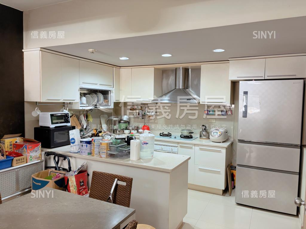 景美捷運管理獨棟電梯三房房屋室內格局與周邊環境