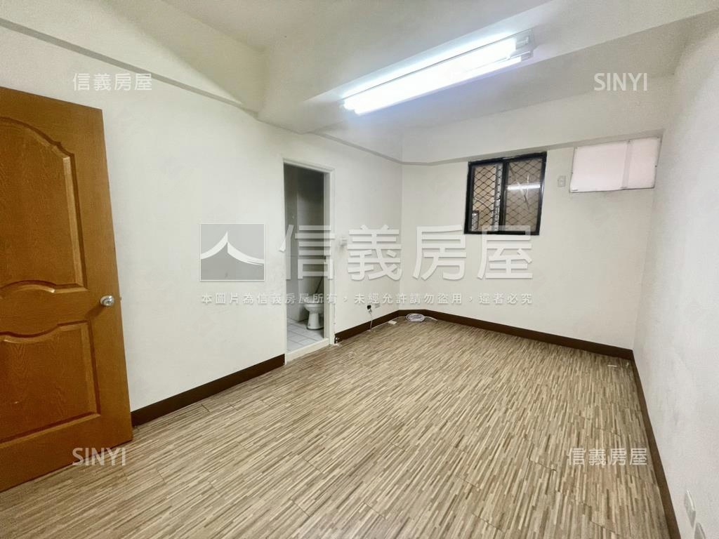 美麗島低總價方正三房房屋室內格局與周邊環境