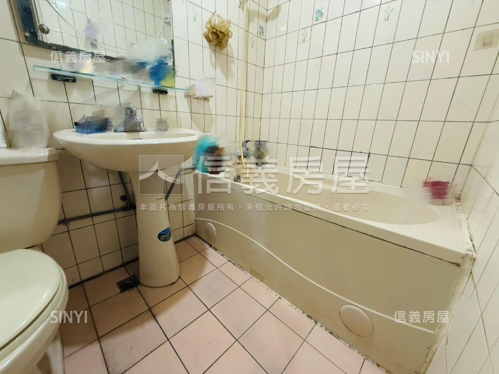 有花園✿社區型公寓二樓房屋室內格局與周邊環境