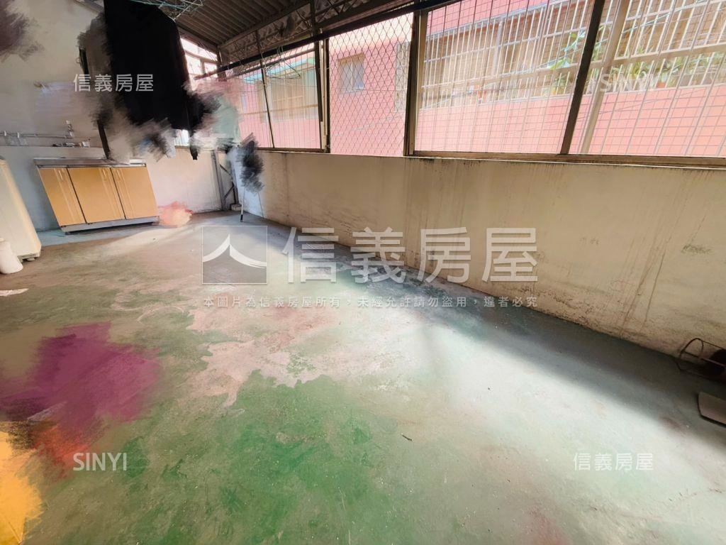 有花園✿社區型公寓二樓房屋室內格局與周邊環境