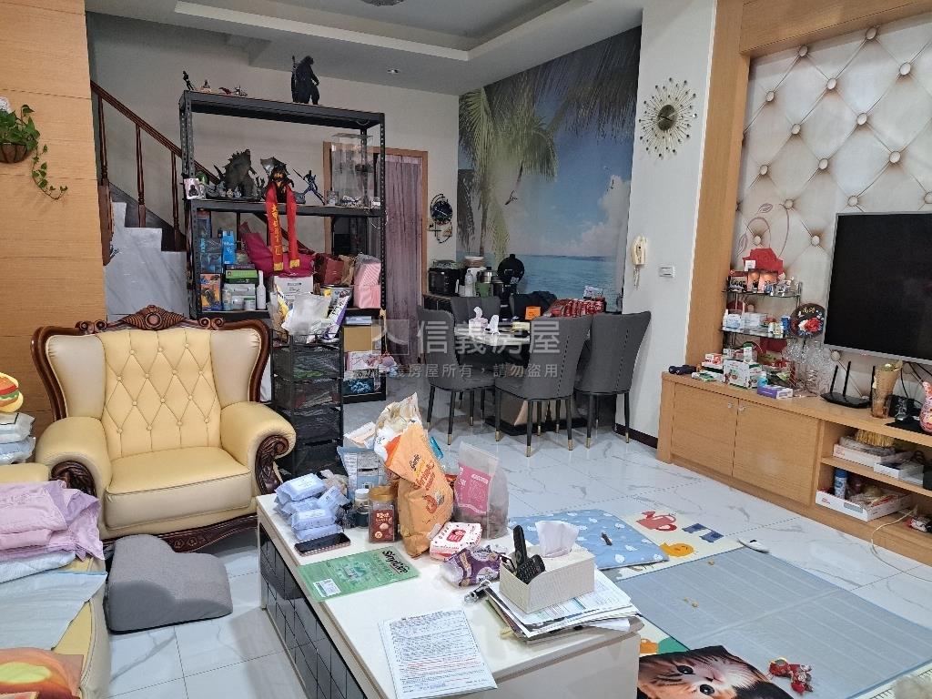 新高學區時尚風臨路美墅房屋室內格局與周邊環境