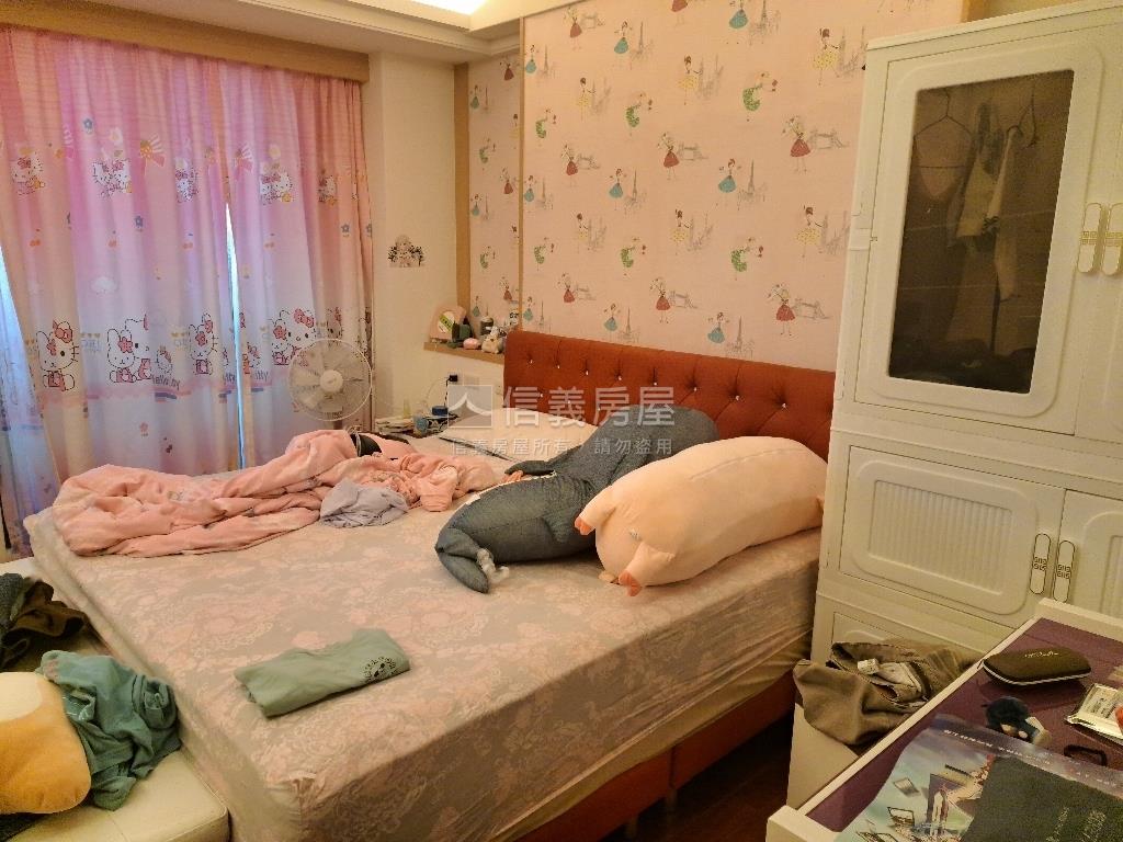 新高學區時尚風臨路美墅房屋室內格局與周邊環境
