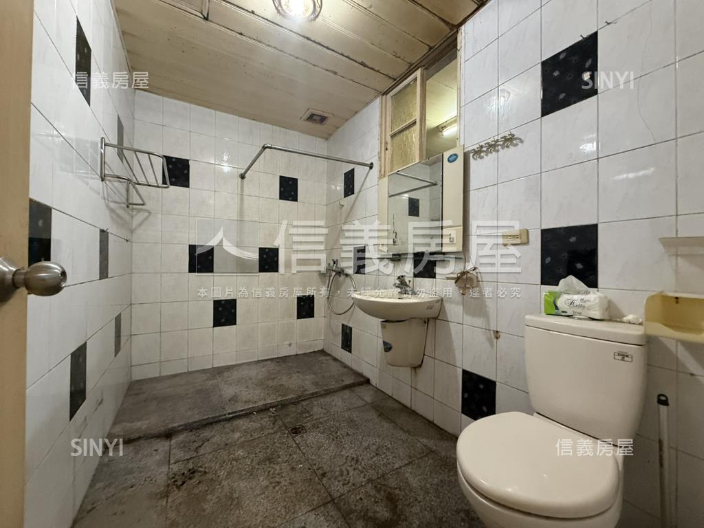 江翠仁化街面寬熱鬧金店面房屋室內格局與周邊環境