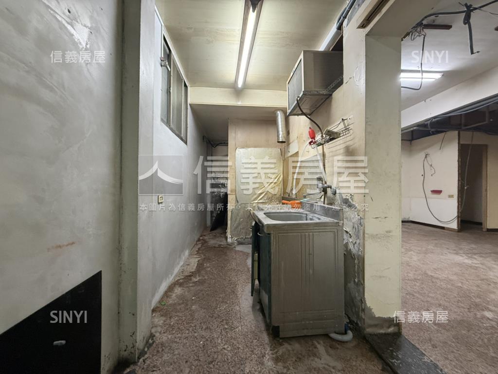 江翠仁化街面寬熱鬧金店面房屋室內格局與周邊環境