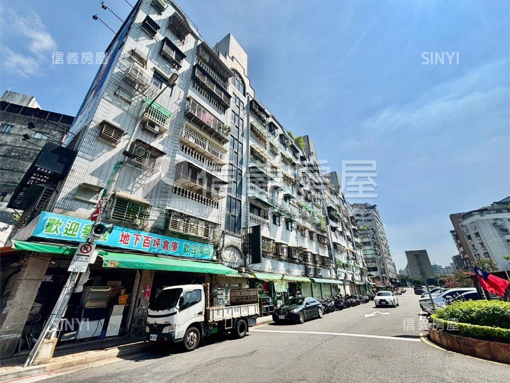 中正標準三房美廈房屋室內格局與周邊環境