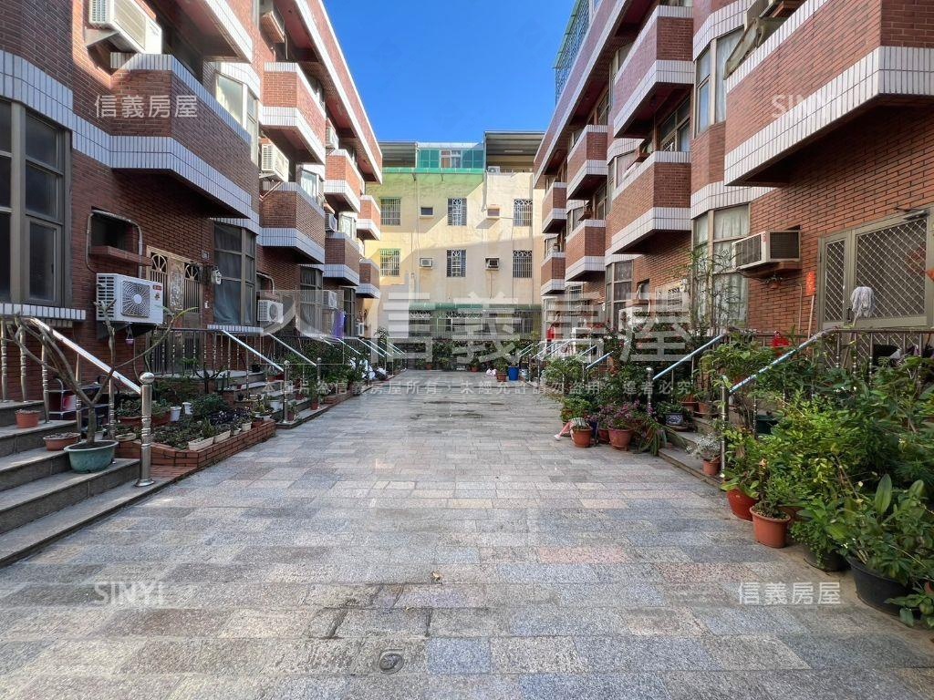 近彰興國中～邊間花園美墅房屋室內格局與周邊環境