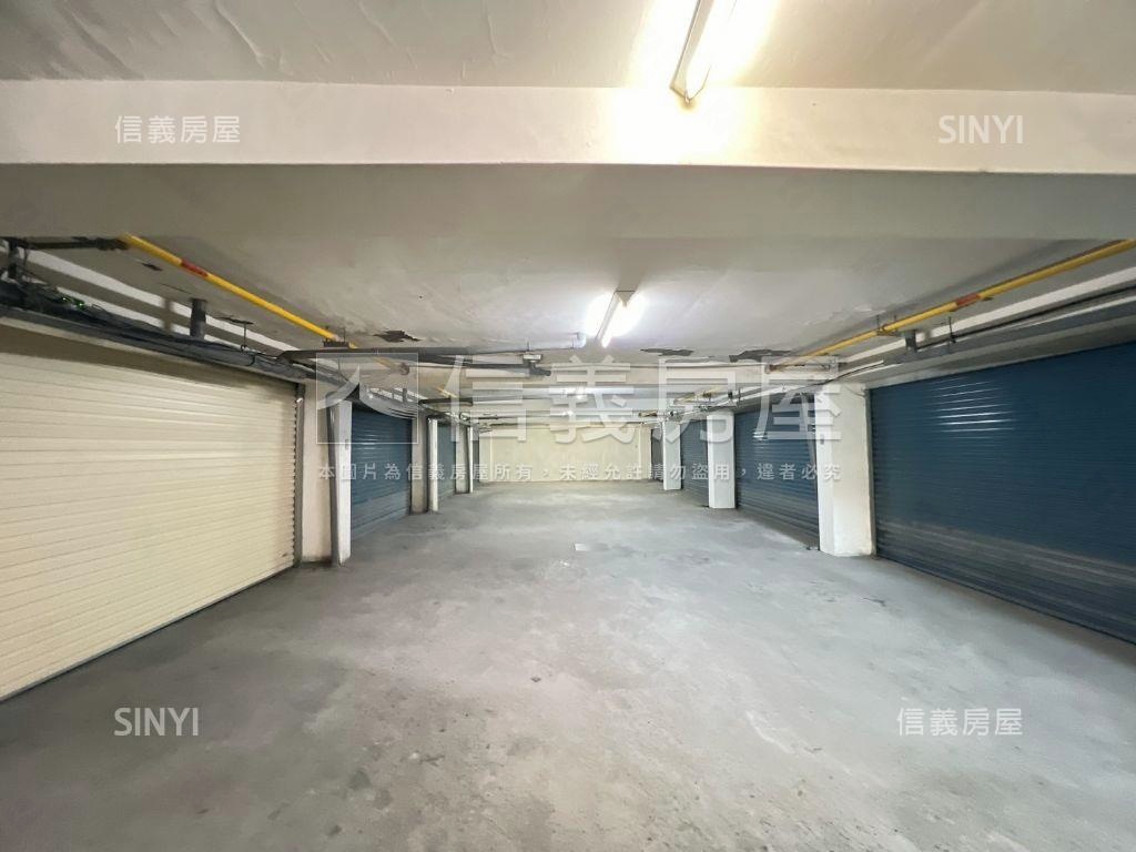 近彰興國中～邊間花園美墅房屋室內格局與周邊環境