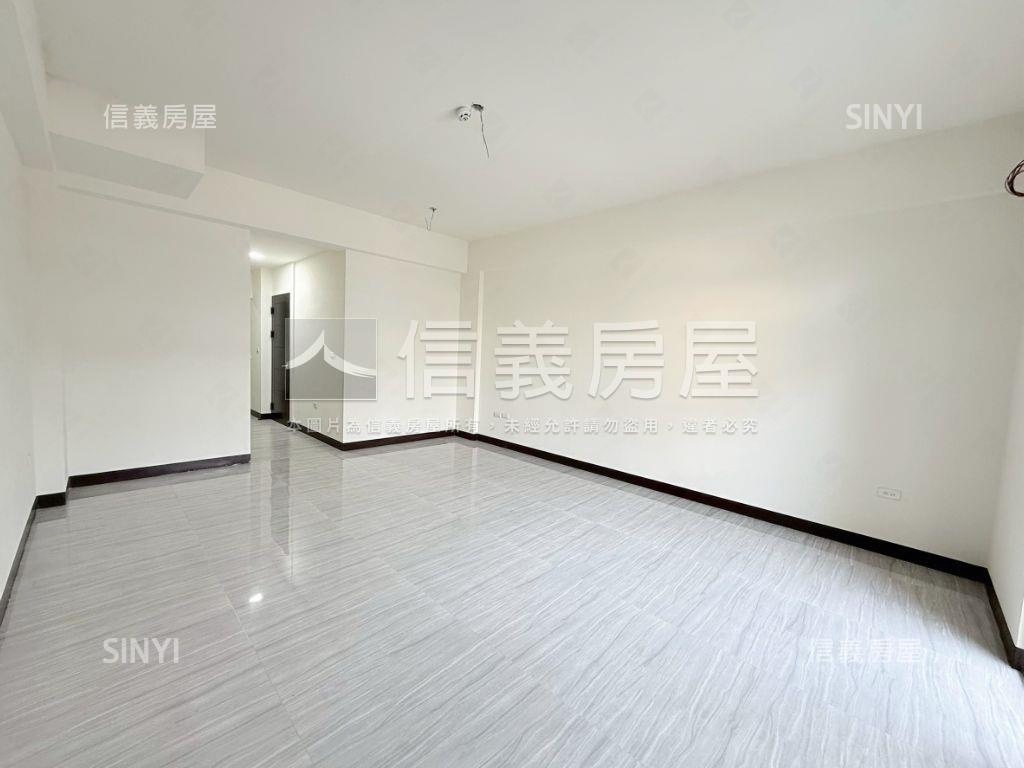 近Ａ２２捷運中壢夜市透天房屋室內格局與周邊環境