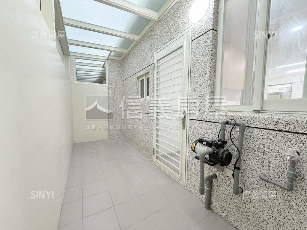 近Ａ２２捷運中壢夜市透天房屋室內格局與周邊環境