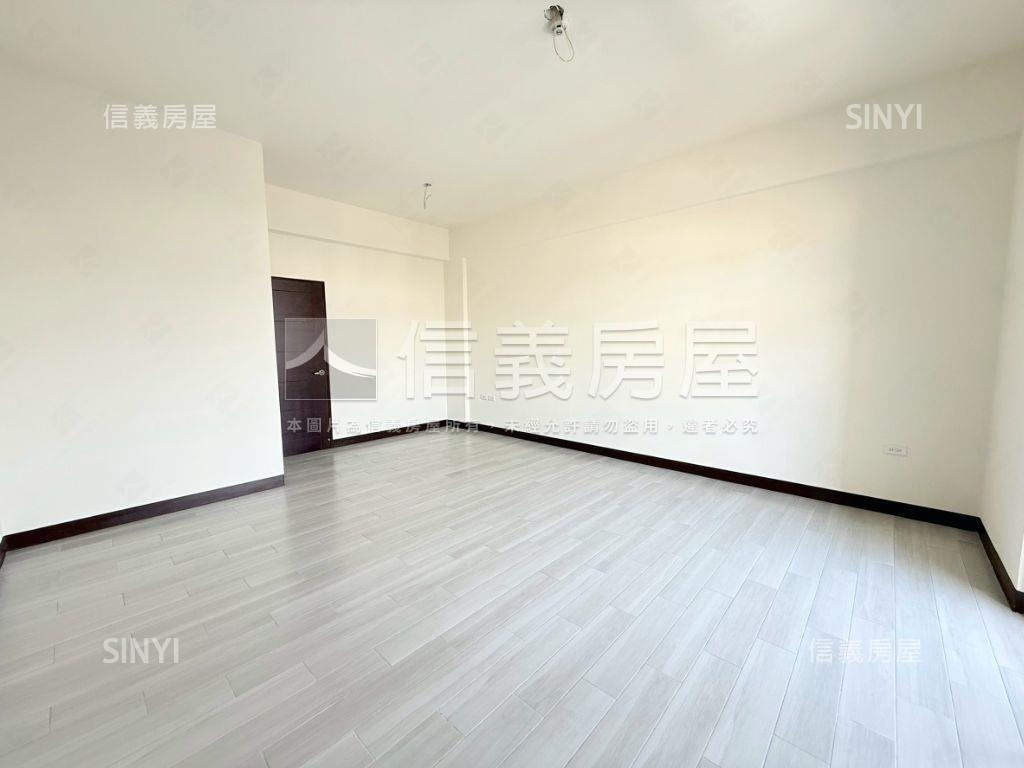 近Ａ２２捷運中壢夜市透天房屋室內格局與周邊環境