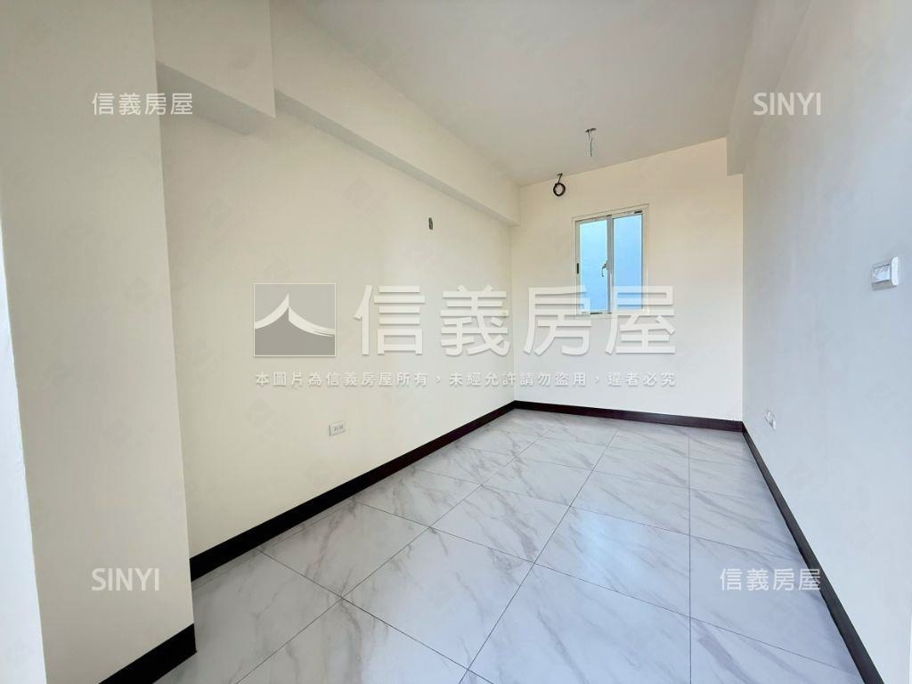 近Ａ２２捷運中壢夜市透天房屋室內格局與周邊環境