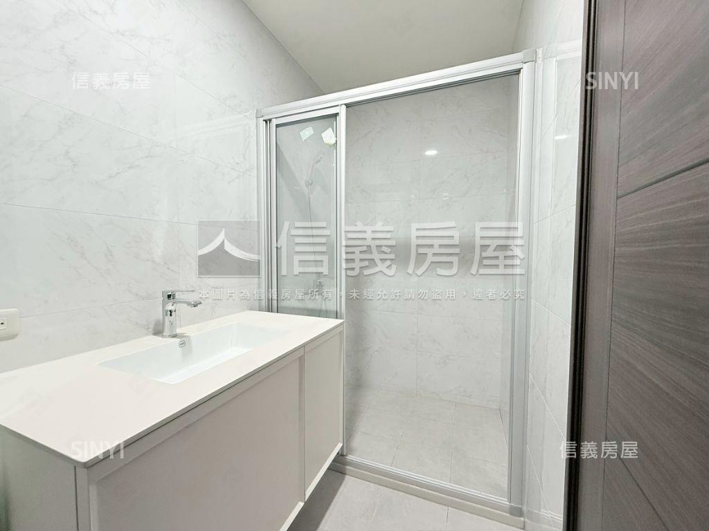 近Ａ２２捷運中壢夜市透天房屋室內格局與周邊環境