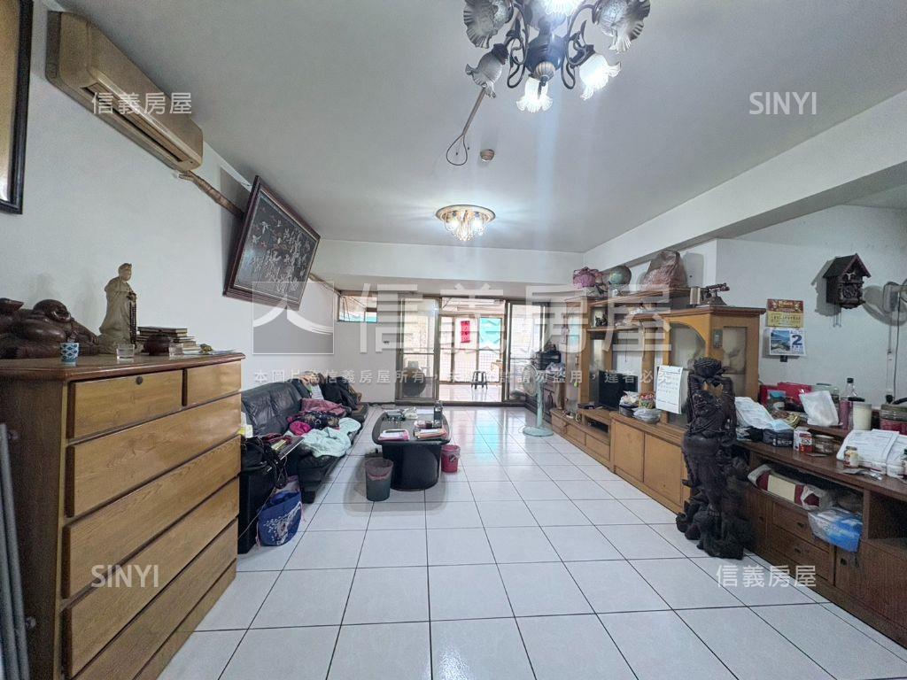 【專任】松天下三房車位房屋室內格局與周邊環境