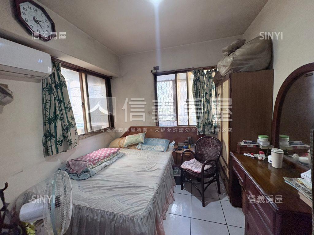 【專任】松天下三房車位房屋室內格局與周邊環境