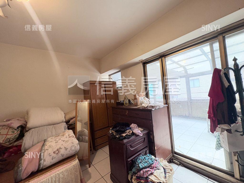 【專任】松天下三房車位房屋室內格局與周邊環境