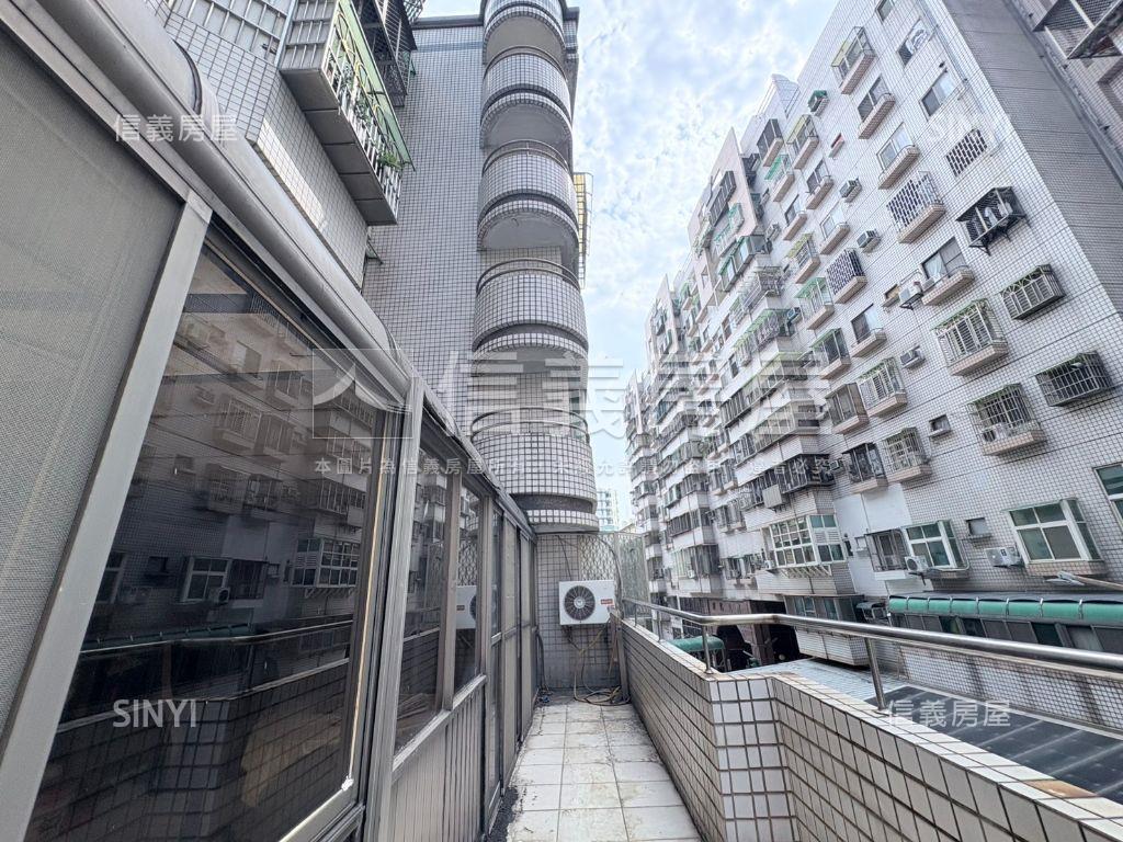 【專任】松天下三房車位房屋室內格局與周邊環境