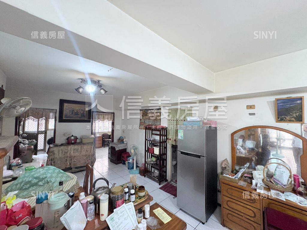 【專任】松天下三房車位房屋室內格局與周邊環境