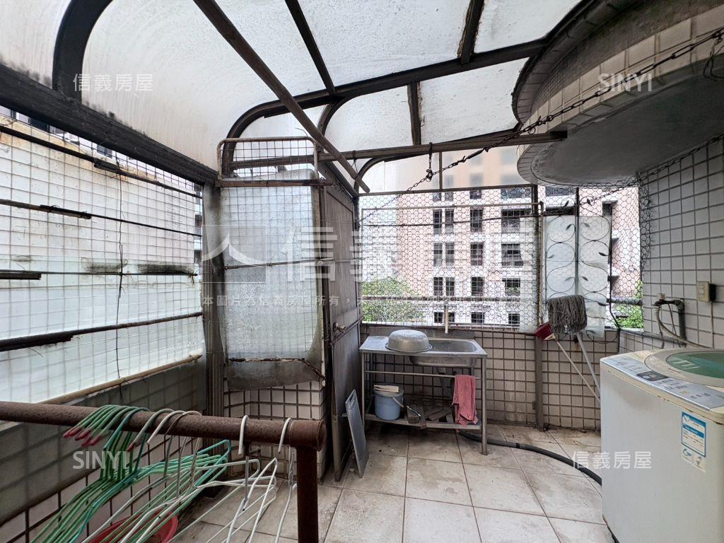 【專任】松天下三房車位房屋室內格局與周邊環境