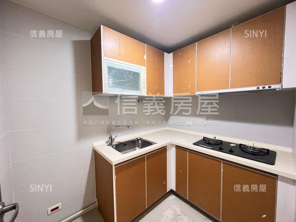 巨人外棟次頂樓景觀兩房房屋室內格局與周邊環境