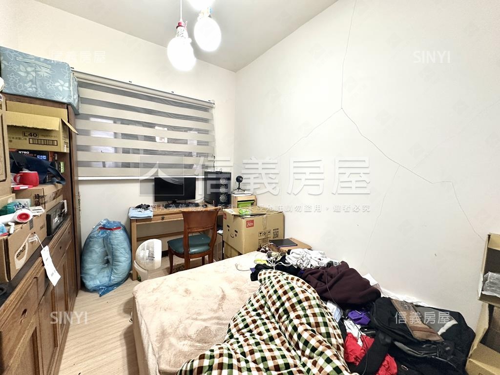 埤塘公園旁美四房車位房屋室內格局與周邊環境