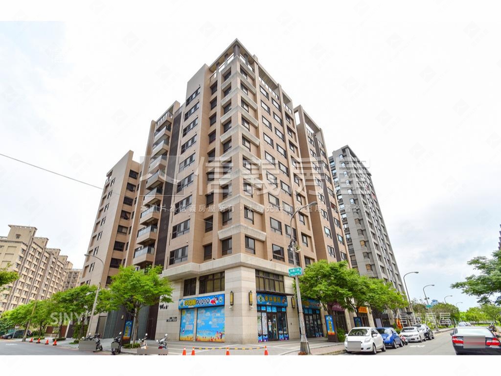 埤塘公園旁美四房車位房屋室內格局與周邊環境