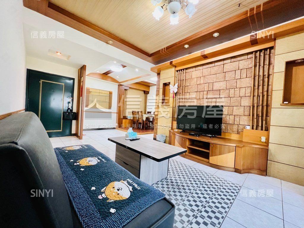 文藻金獅湖景觀３房平車房屋室內格局與周邊環境