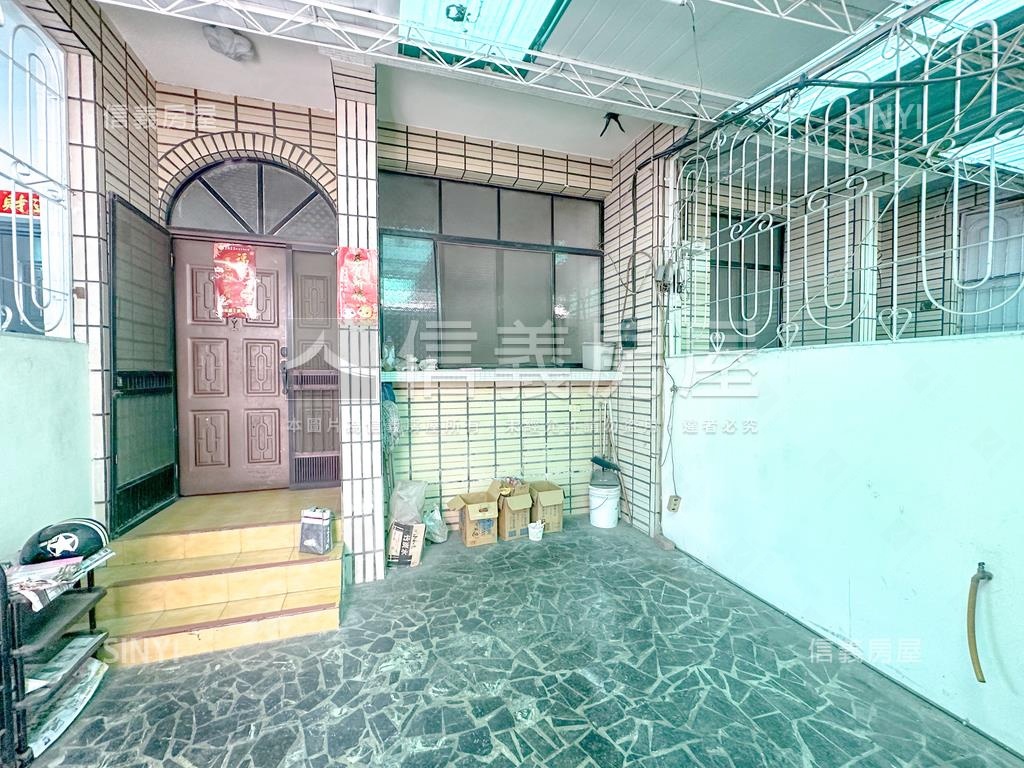 大裕。車藏居房屋室內格局與周邊環境