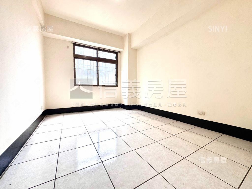 正文心南路低總價三房房屋室內格局與周邊環境