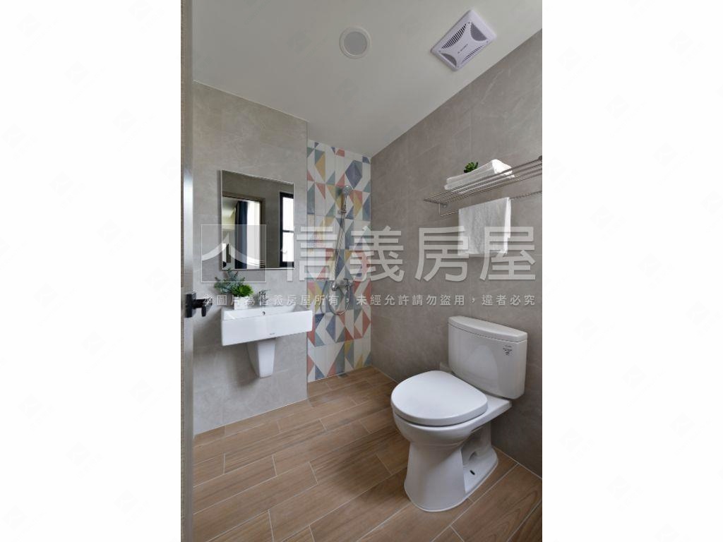 舞線譜全新傳統車墅房屋室內格局與周邊環境