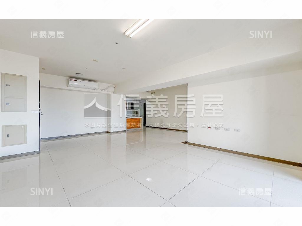 經貿巴黎。３房１室視野戶房屋室內格局與周邊環境