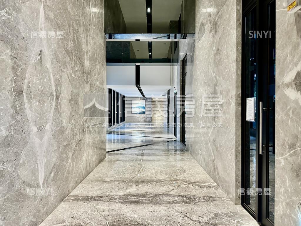 百川凱硯帝王座向三房車位房屋室內格局與周邊環境