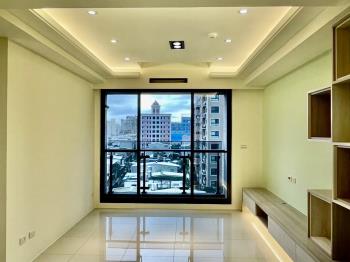 百川凱硯帝王座向三房車位