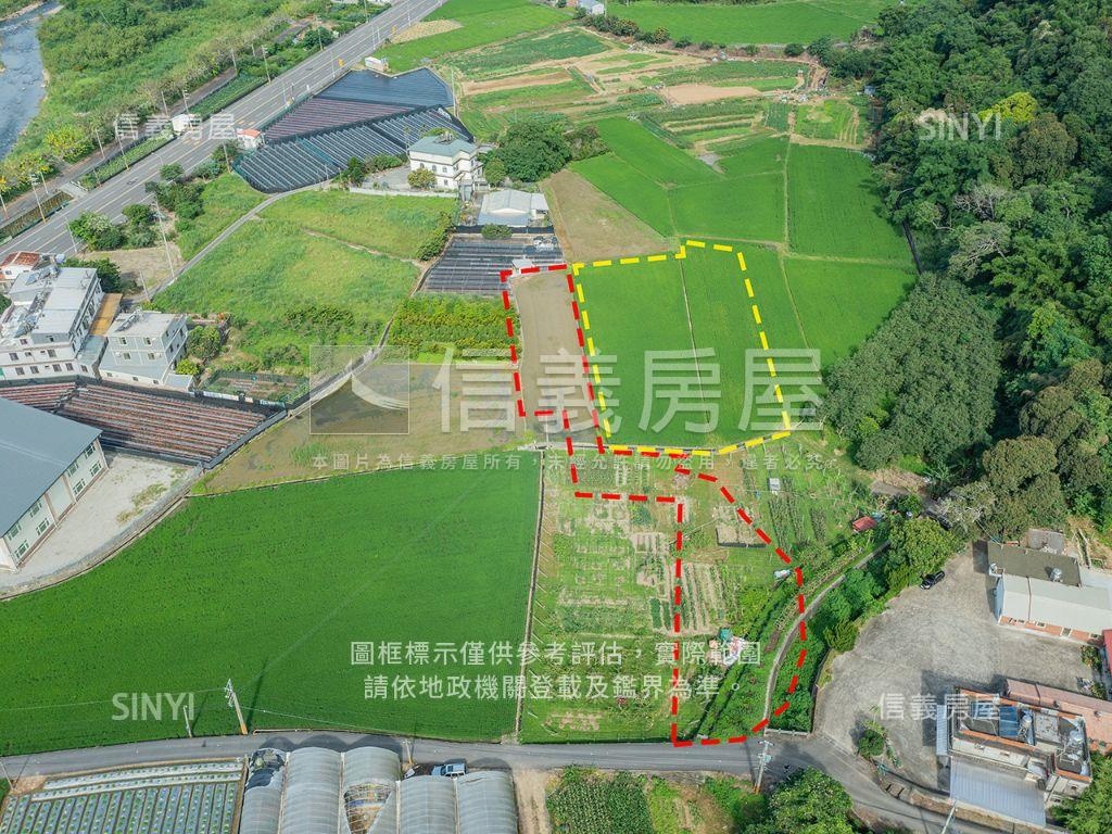 環山有灌溉溝渠農牧用地２房屋室內格局與周邊環境