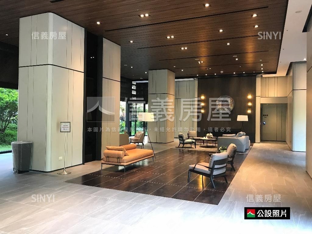 忠孝大院精匠３房車位房屋室內格局與周邊環境