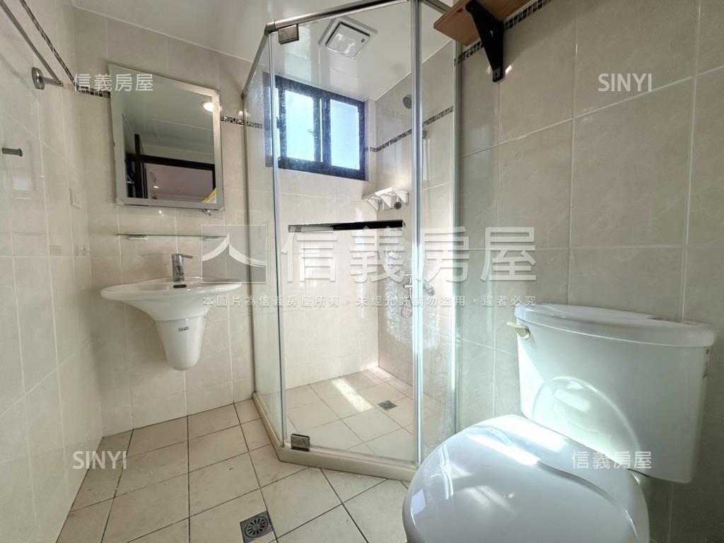 中路御品｜視野佳三房車位房屋室內格局與周邊環境