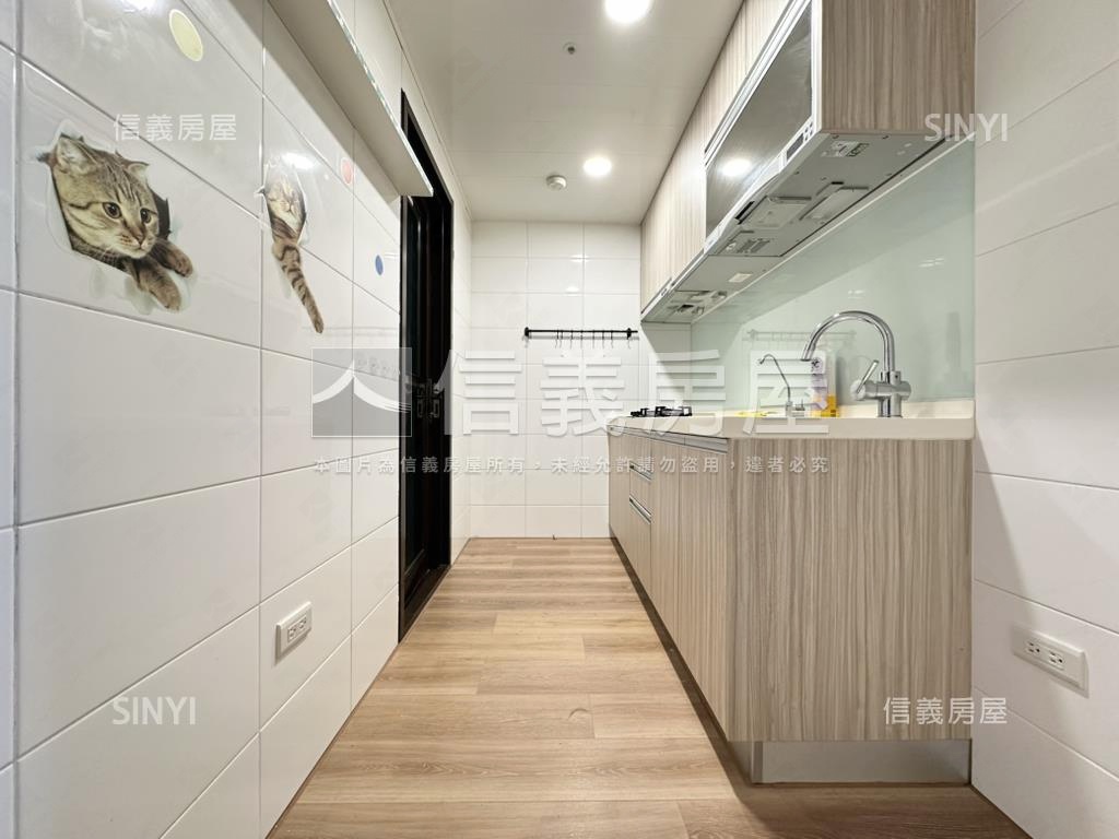 中路御品｜視野佳三房車位房屋室內格局與周邊環境