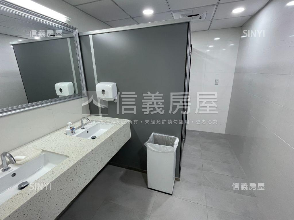 忠孝市府三連大樓房屋室內格局與周邊環境