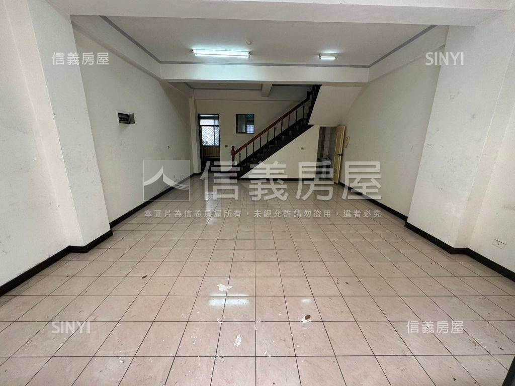 極上大面寬店面附平車美宅房屋室內格局與周邊環境