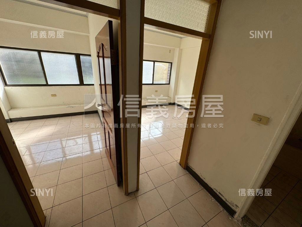 極上大面寬店面附平車美宅房屋室內格局與周邊環境