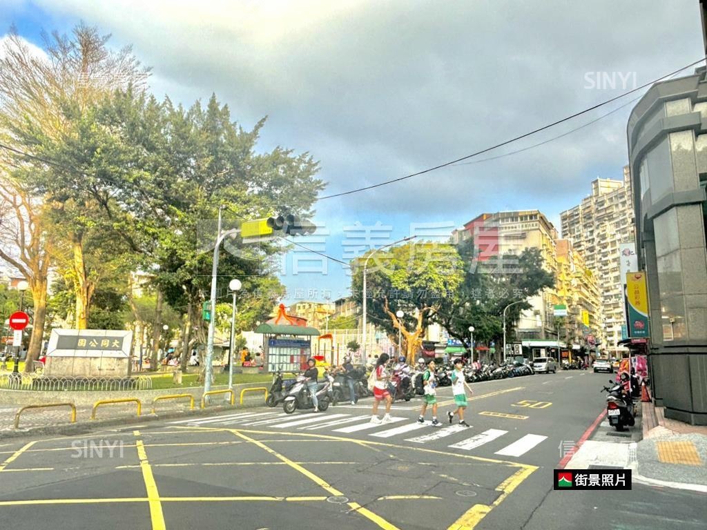 低總價。捷運一樓創業基地房屋室內格局與周邊環境
