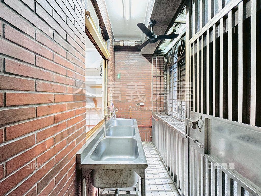 聯邦大面寬店面房屋室內格局與周邊環境