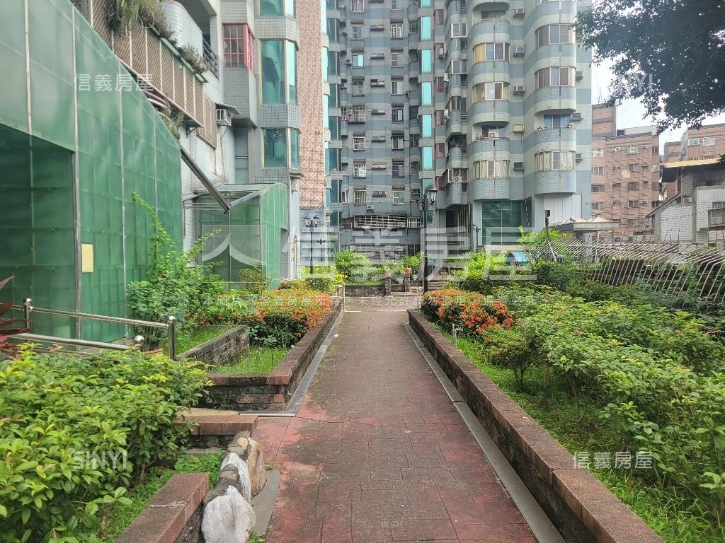 ✦名人山水✦三房平車房屋室內格局與周邊環境