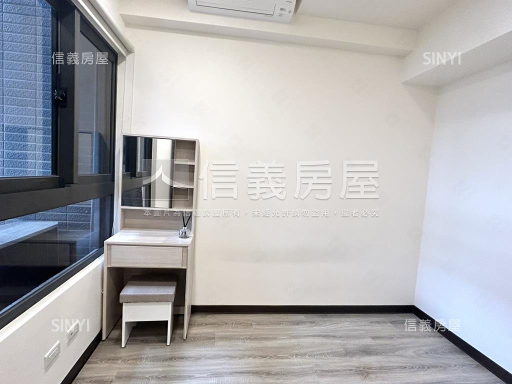 專任佳泰大方視野兩房平車房屋室內格局與周邊環境