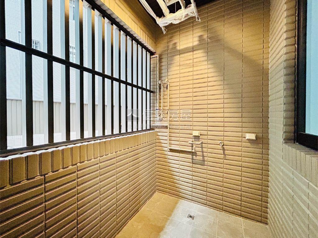 金之邸兩房兩衛浴１Ｆ房屋室內格局與周邊環境