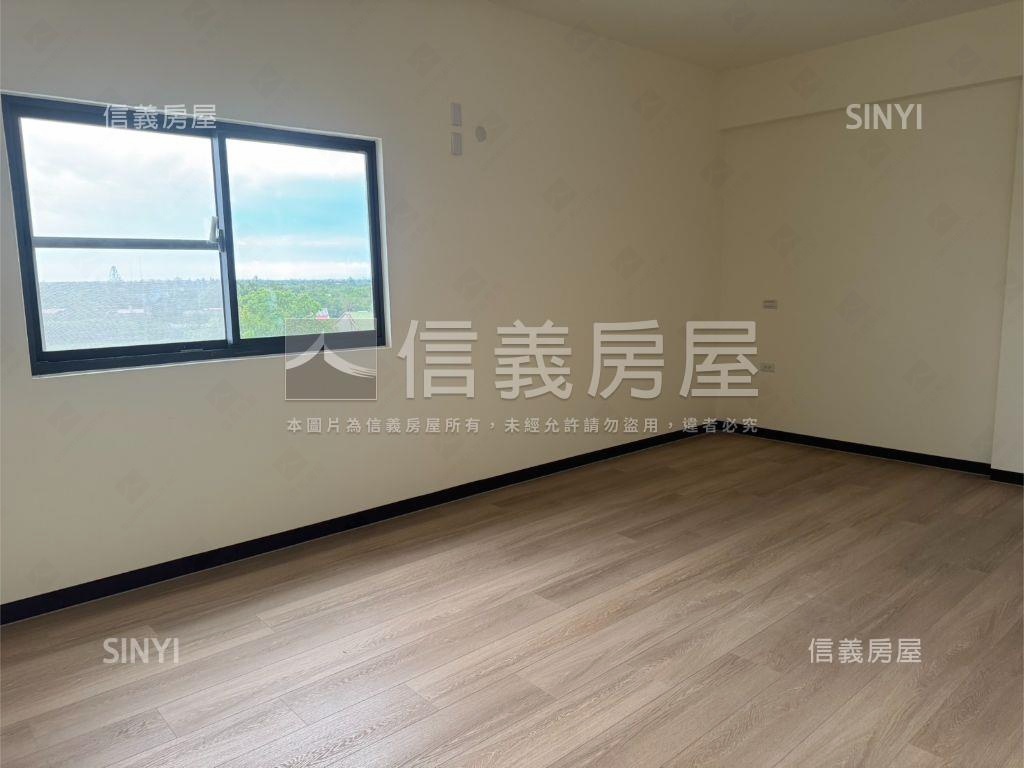 附開心農場雙車別墅房屋室內格局與周邊環境