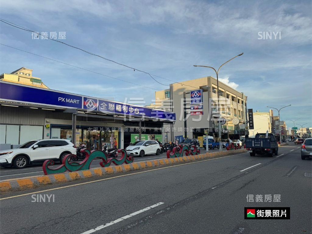 附開心農場雙車別墅房屋室內格局與周邊環境
