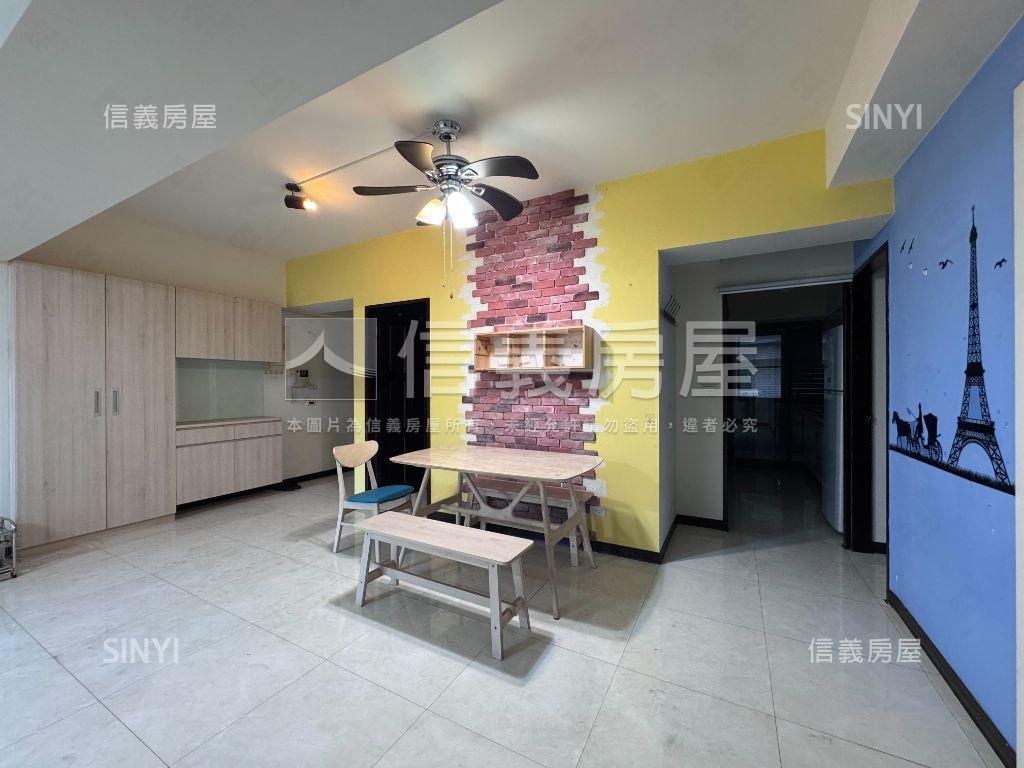 面校園美麗３房平車房屋室內格局與周邊環境